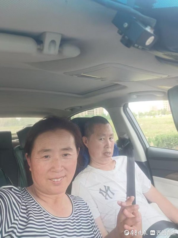 华生证券 凡人歌·青岛故事丨只要他在，家就完整！她为渐冻症丈夫掌方向盘